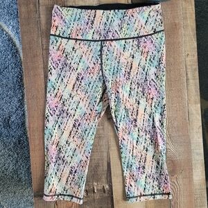 Victoria's Secret Sport Rainbow Active Capri Leggings, Women's Medium